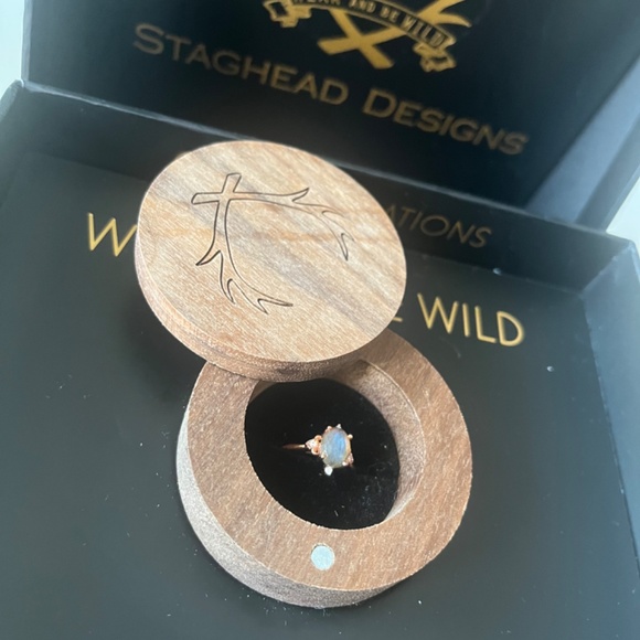 Staghead Designs Labradorite Ring - Picture 5 of 7